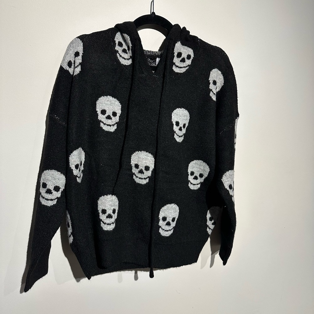 Skull hoodie sweater